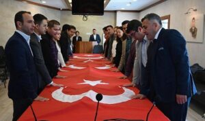 Kemer Belediyesi’nde memurlar yemin etti