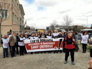 TTB Merkez Konseyi’nin Vazifeden Alınması Davasına Erteleme