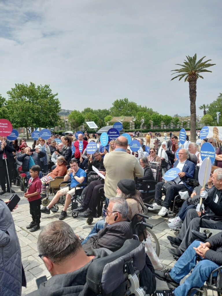 Engellilerden Siyasi Partilere Tepki!