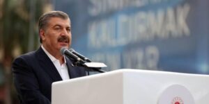 Sağlık Bakanı Koca, Kızılay Başkanı Kınık’ı İstifaya Çağırdı