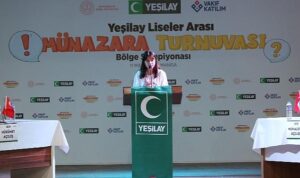 Yeşilay Liseler Arası Münazara Turnuvası’nın İç Anadolu ve Ege Finalleri Tamamlandı