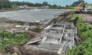 Hasaneyn Yasakdüzü Spor Tesisi yapımı devam ediyor