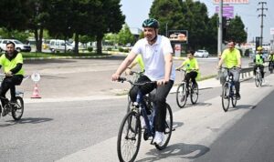 Kartepe’de Bisiklet Severlere Faydalı Hizmet
