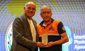 Uzman isimler Gemlik’te afetleri karşı alınacak tedbirleri konuştu