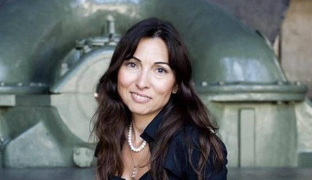 Prof.Dr. Aylin Seçkin Özel Hastane Ücretlerine İsyan Etti