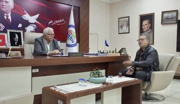 Dikmen’den Başkan Posbıyık’a geçmiş olsun ziyareti