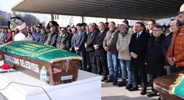 Ve toprağa verildiler..