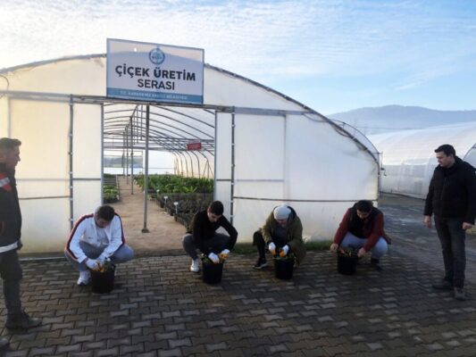 ÜNİVERSİTE ÖĞRENCİLERİNE ATA TOHUMU PROJESİ ANLATILDI