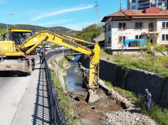 KDZ. EREĞLİ’DE DERE YATAKLARI TEMİZLENİYOR