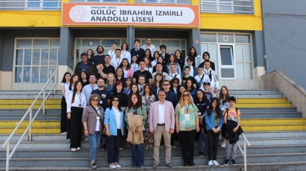 Okullarımızda güzel şeyler de oluyor..