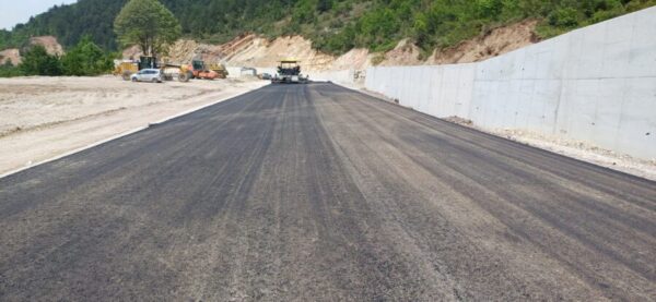 Kdz. Ereğli Devrek yolunda asfalt çalışmaları başladı