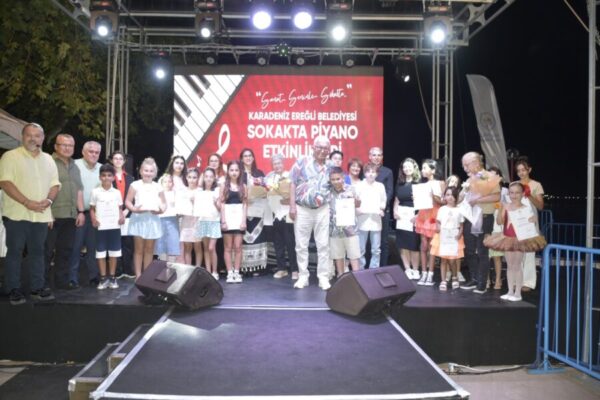 Kdz.Ereğli sahili, belediyenin etkinlikleriyle cıvıl cıvıl