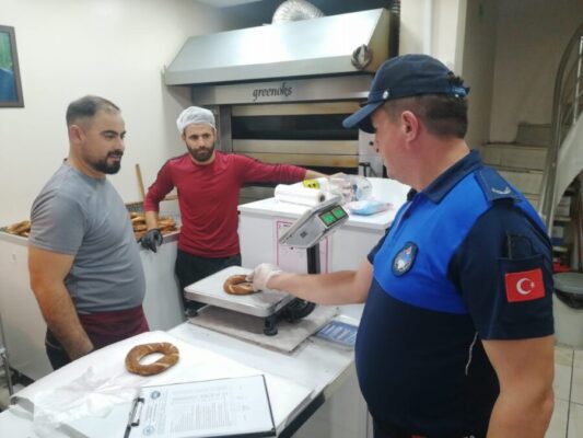 ZABITA, SİMİT FIRINLARINI DENETLEDİ