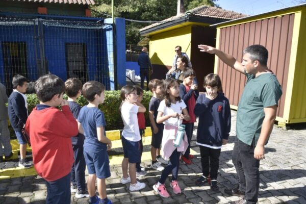 MİNİKLERDEN SEVİMLİ DOSTLARA ZİYARET