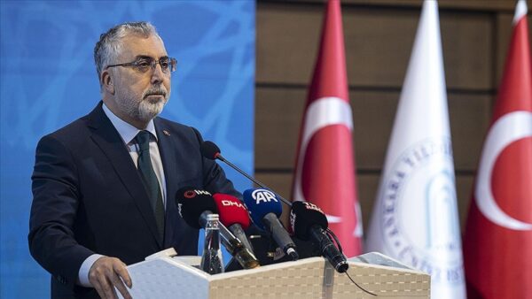 Bakan, asgari ücret için tarih verdi