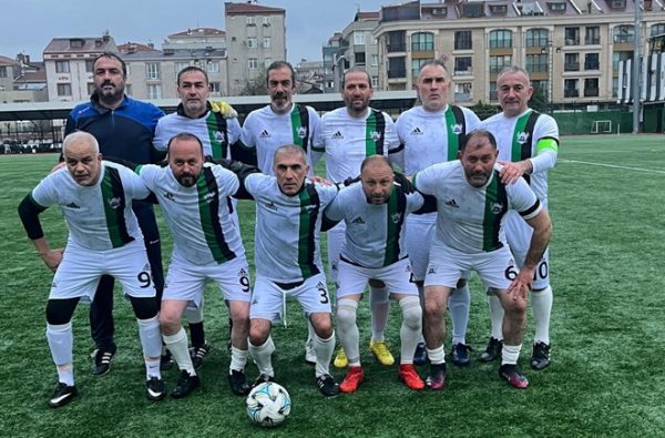 Turgut Tanyıldız Masterler’da kaptan Sesli 3 golle yıldızlaştı