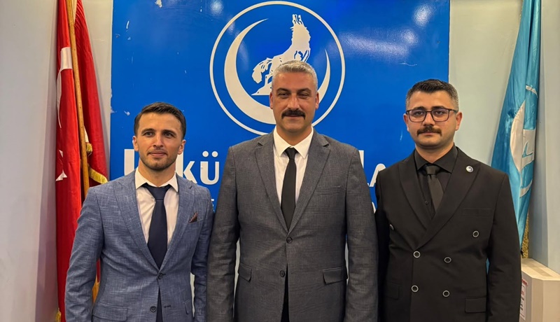 Ülkü Ocakları Kdz.Ereğli İlçe Başkanlığında bayrak değişimi..